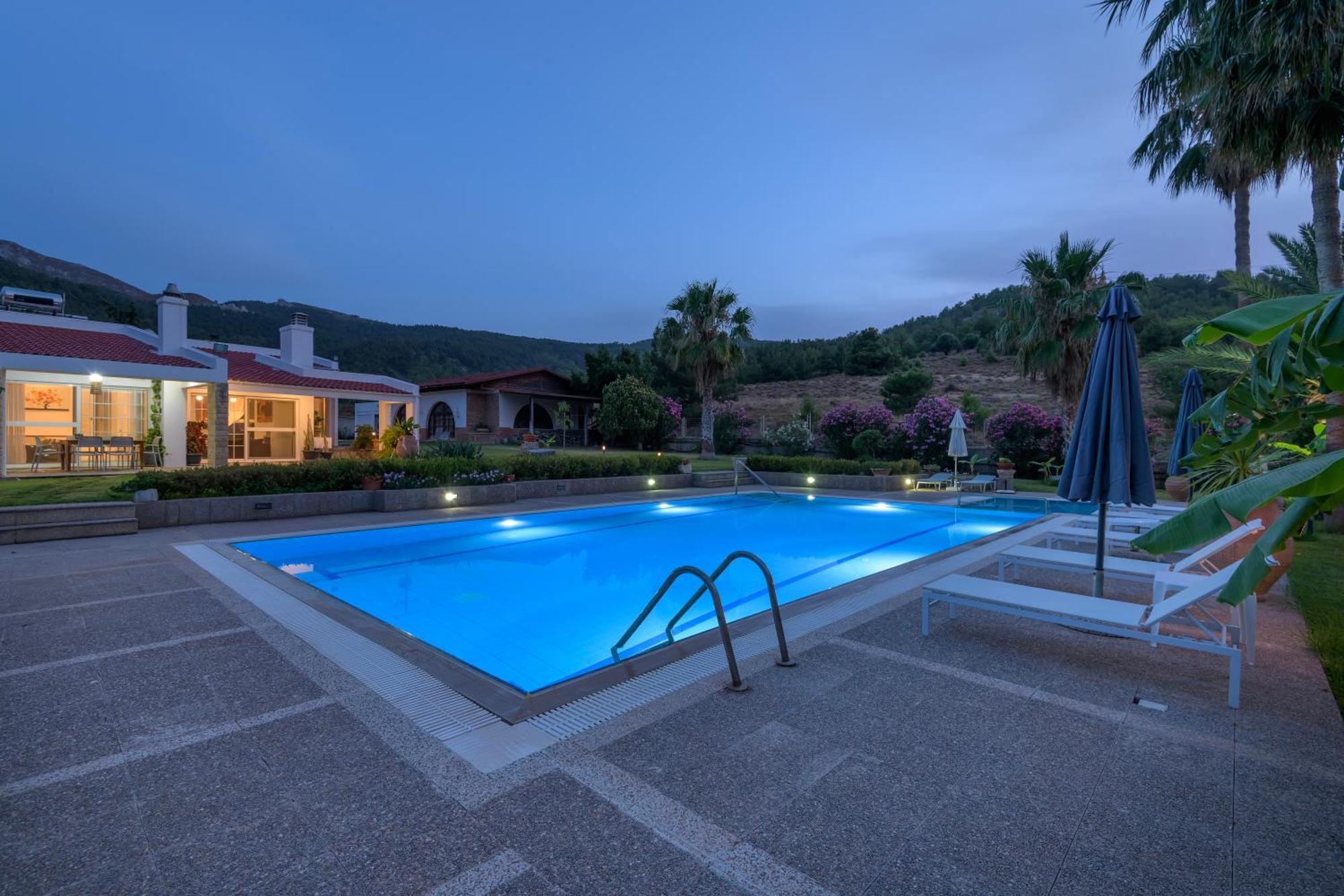Villa Valasia คอสทาวน์ ภายนอก รูปภาพ