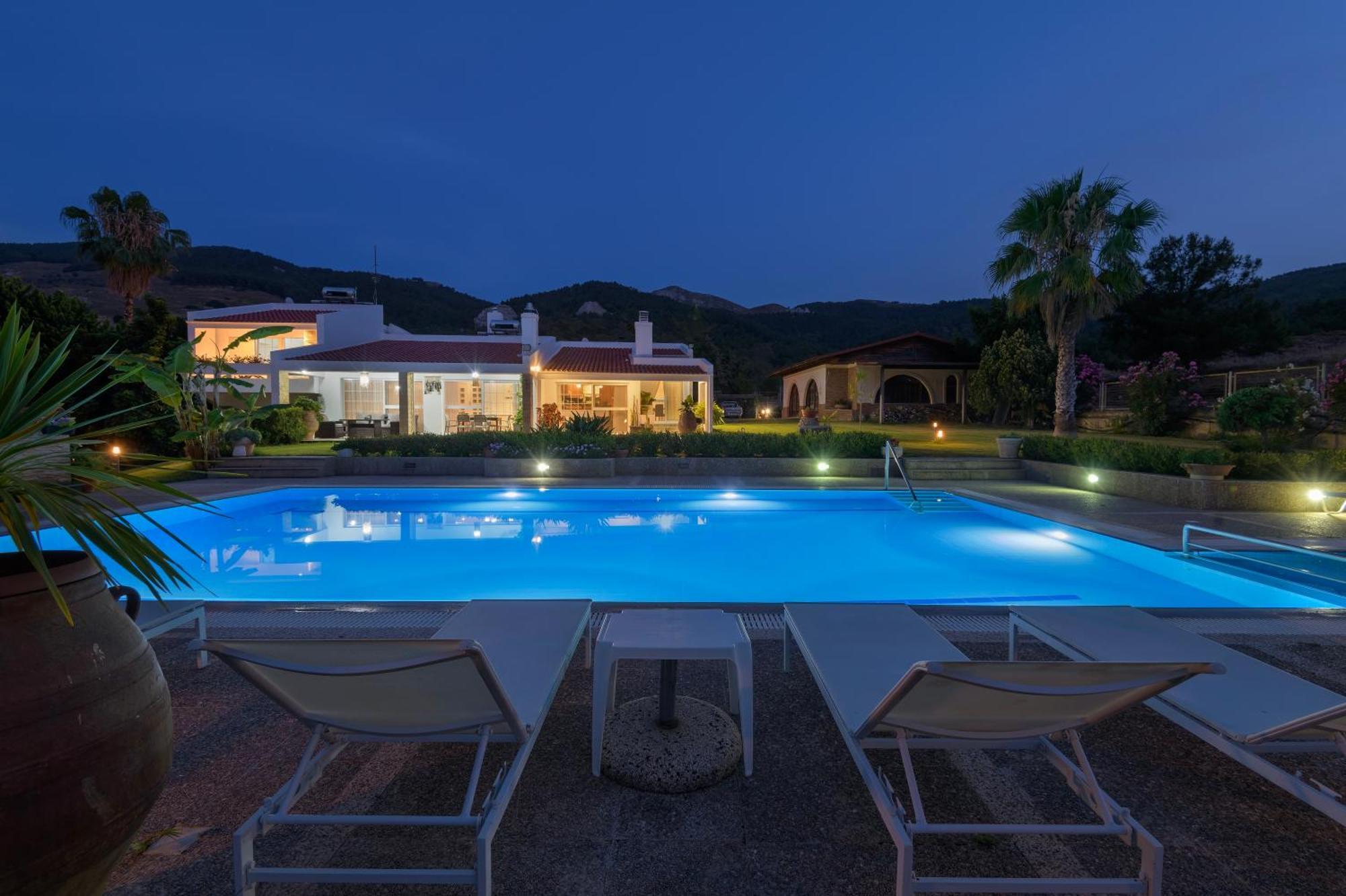 Villa Valasia คอสทาวน์ ภายนอก รูปภาพ