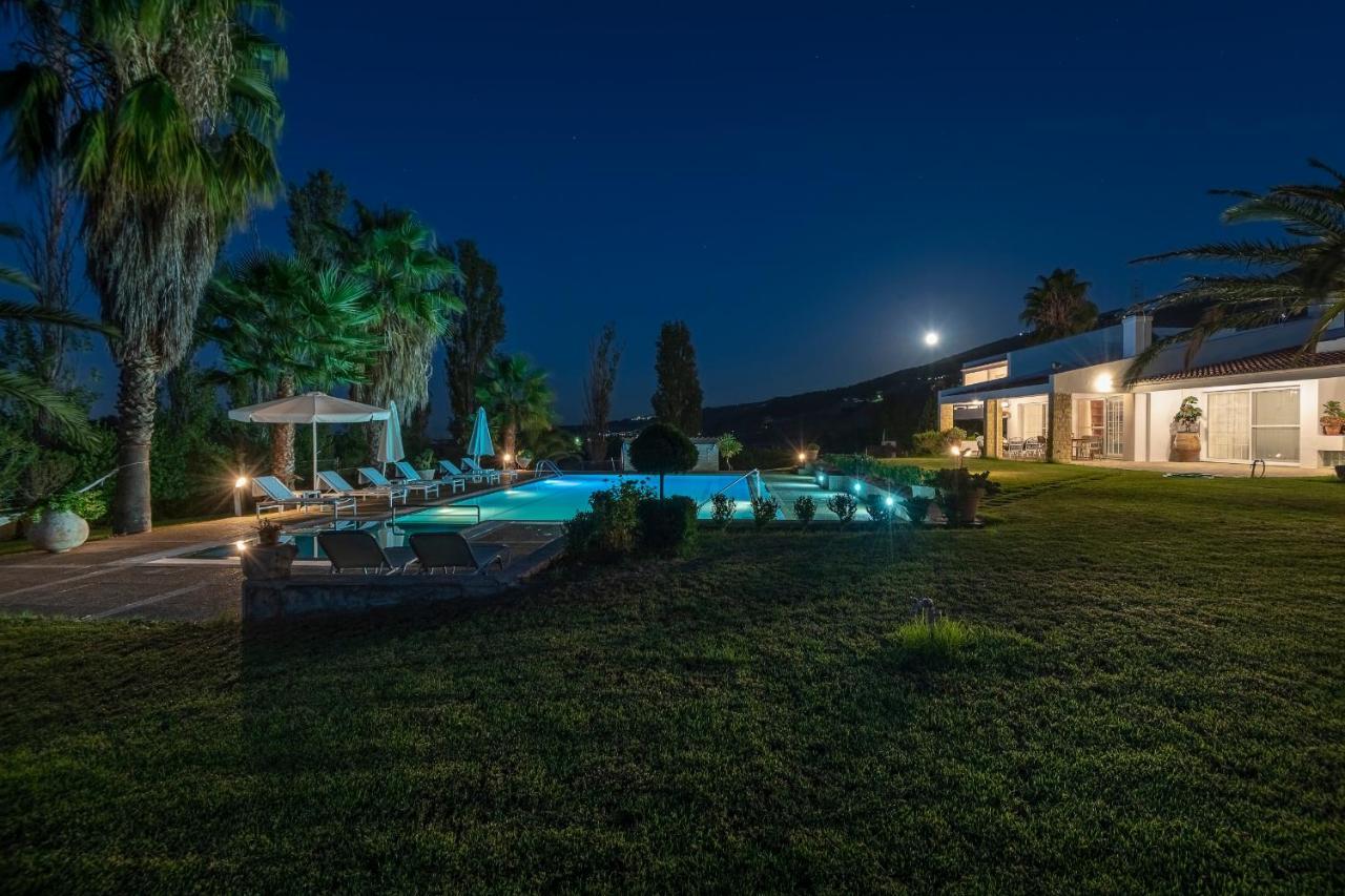 Villa Valasia คอสทาวน์ ภายนอก รูปภาพ