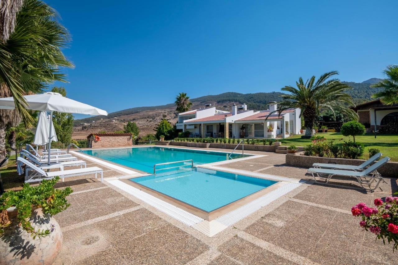 Villa Valasia คอสทาวน์ ภายนอก รูปภาพ